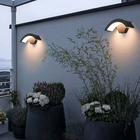 Lampa Elvo | Lampa elewacyjna z czujnikiem ruchu | Metal i akryl