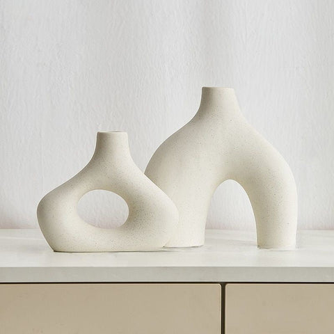 Zestaw Wazonów Freya | Rzeźbiarska Dekoracja Wnętrz | Ceramiczne Duo w Stylu Nordyckim