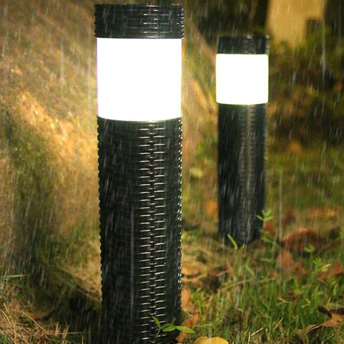 Latarnia Solarna Rattanowa | Nowoczesne Oświetlenie Ogrodowe | Wodoodporna Lampa LED
