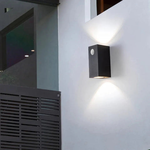 Lampa ścienna Elvo | Oświetlenie elewacyjne i wewnętrzne | Aluminium i szkło