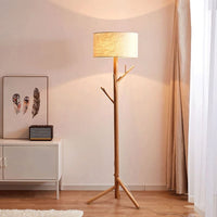Lampa podłogowa Hiroki | Styl japandi z funkcją wieszaka | Drewno lite