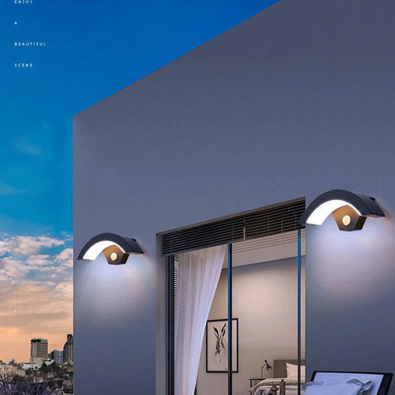Lampa Elvo | Lampa elewacyjna z czujnikiem ruchu | Metal i akryl