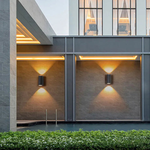 Lampa ścienna Elvo | Oświetlenie elewacyjne i wewnętrzne | Aluminium i szkło