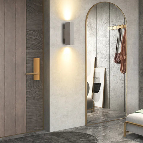 Lampa elewacyjna Taro | Oświetlenie zewnętrzne nowoczesne | Cement i akryl