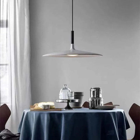 Lampa wisząca Sova | Nowoczesne oświetlenie sufitowe | Minimalistyczny metal