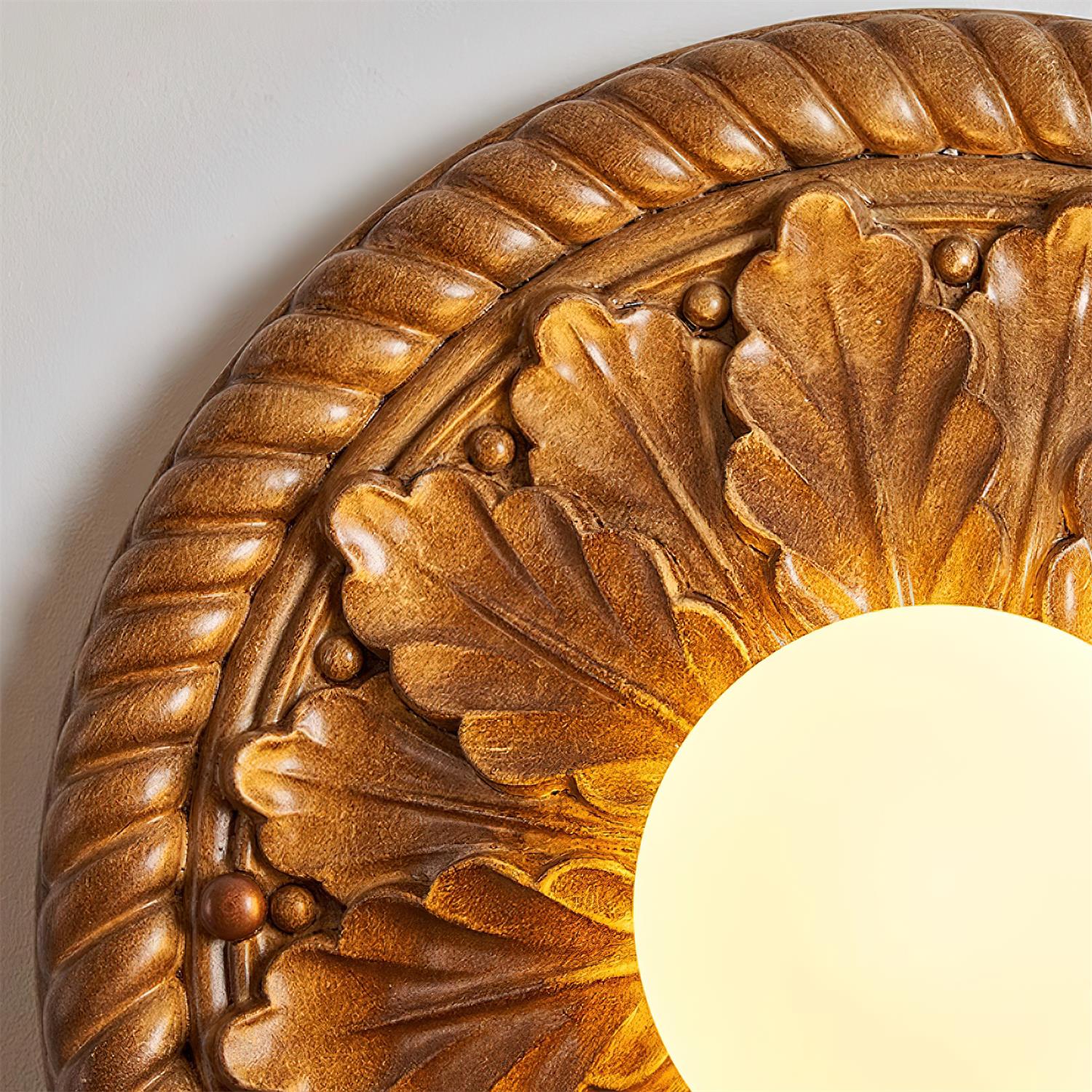 Plafon Elro | Lampa sufitowa dekoracyjna | Żłobiona rozeta z żywicy