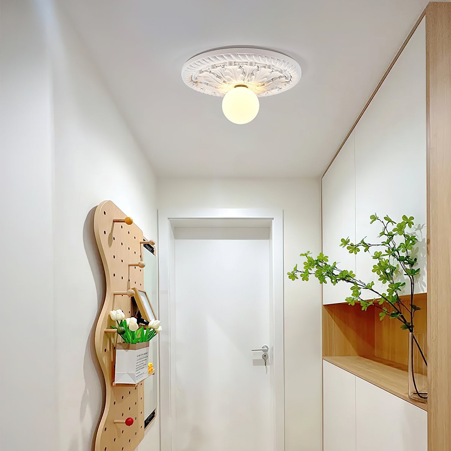 Plafon Elro | Lampa sufitowa dekoracyjna | Żłobiona rozeta z żywicy