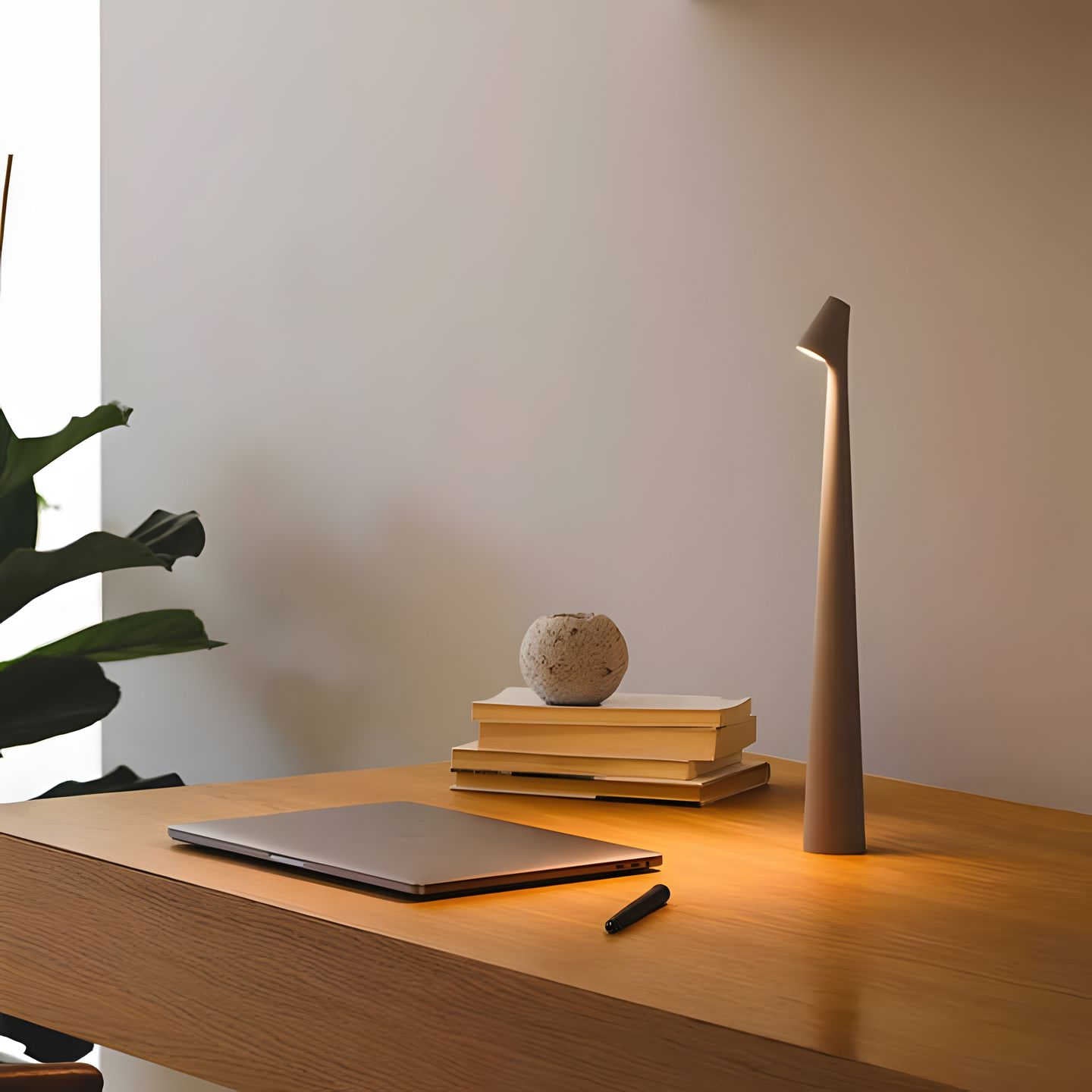 Lampa Stilo | Lampka stołowa nowoczesna | Bezprzewodowe oświetlenie LED