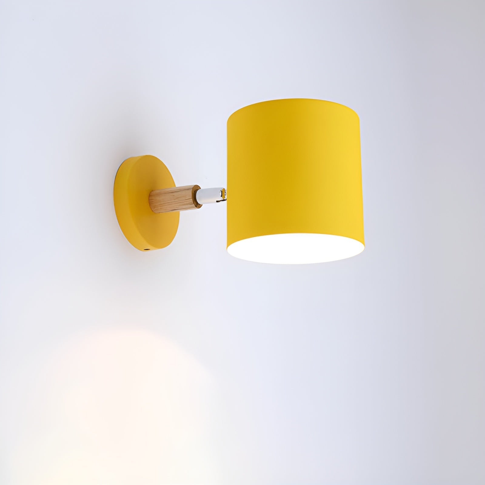 Sveno | Lampa Ścienna | Metal i Drewno