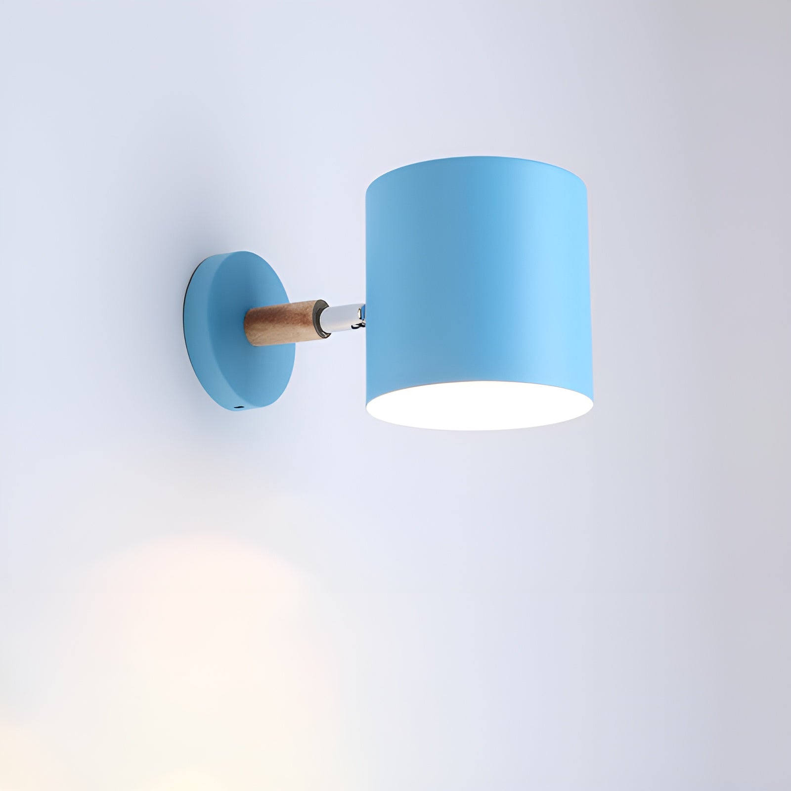 Sveno | Lampa Ścienna | Metal i Drewno