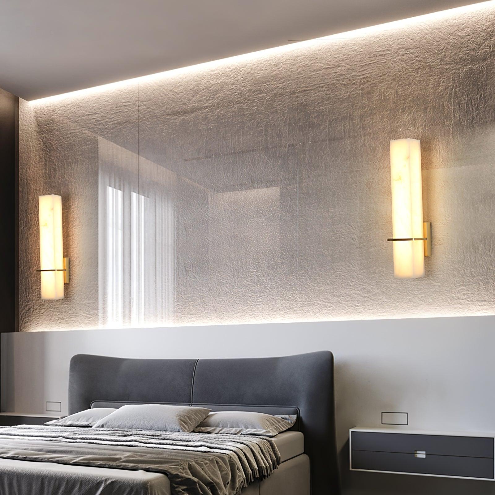 Kinkiet Linea | Lampa ścienna z alabastru | Wydłużona forma wertykalna