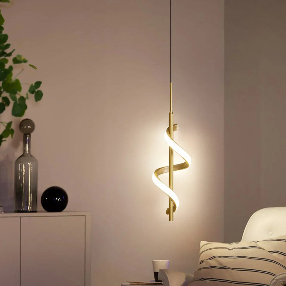 Lampa Wisząca Elvora | Nowoczesne Oświetlenie LED | Spiralny Kształt w Złocie lub Czerni