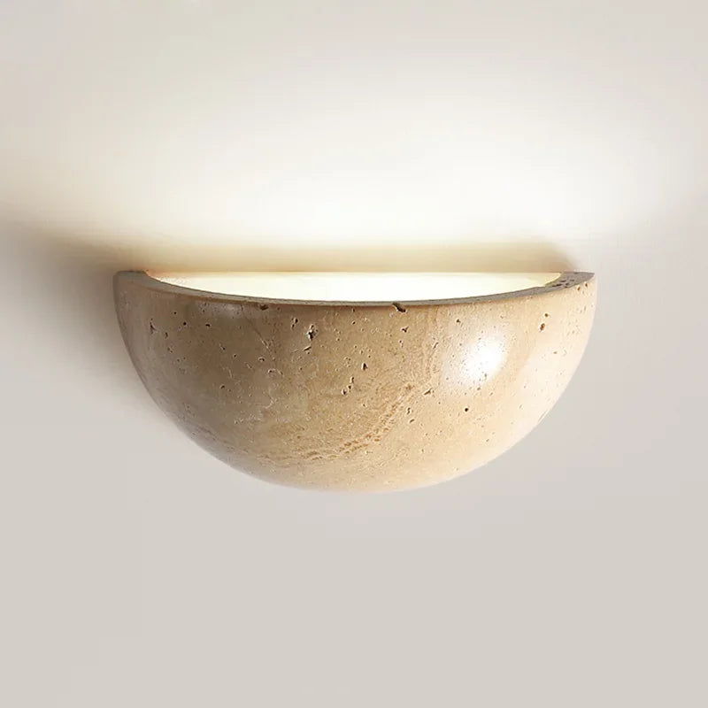 Lampa Petra | Kinkiet dekoracyjny LED | Półokrągła oprawa z efektem kamienia