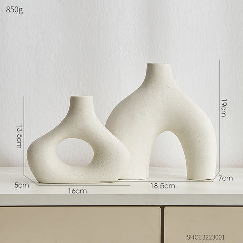 Zestaw Wazonów Freya | Rzeźbiarska Dekoracja Wnętrz | Ceramiczne Duo w Stylu Nordyckim