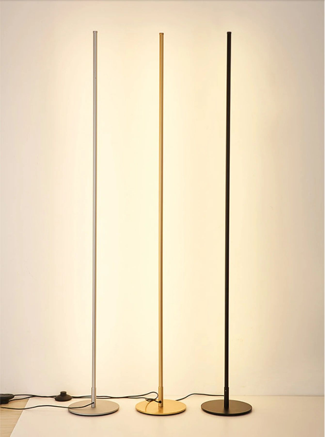 Lampa Podłogowa LED | Minimalistyczne Oświetlenie | Aluminium i Akryl