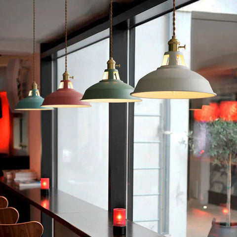 Lampa IronGlow | Lampa Wisząca Industrialna | Metalowy Klosz Retro