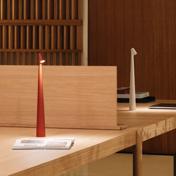 Lampa Stołowa Kalem LED | Bezprzewodowa Lampa Designerska | Minimalistyczne Oświetlenie USB