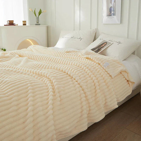 Koc CozyStripe | Koc Zimowy Dekoracyjny | Miękki Polar Flanelowy